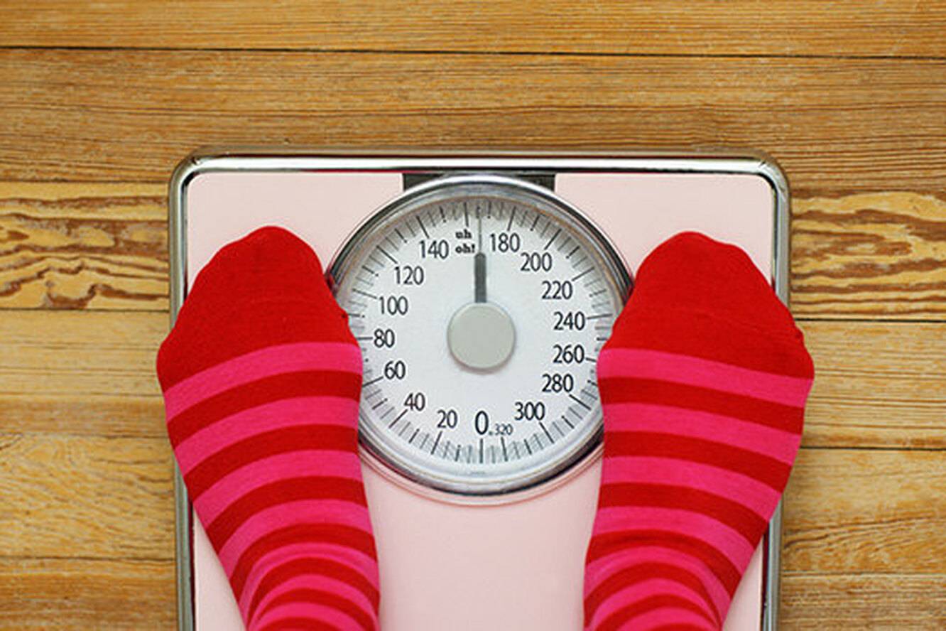 Новогодние праздники: 20 советов, как не набрать лишний вес