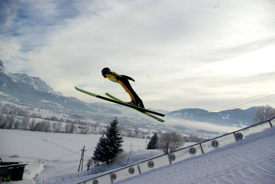 ✅ прыжки на лыжах с трамплина. снаряжение и трасса. особенности - motoshkolads.ru