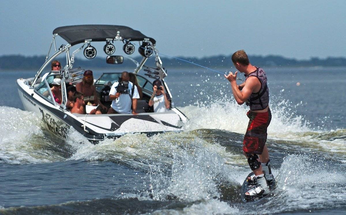 Electric Wakesurf