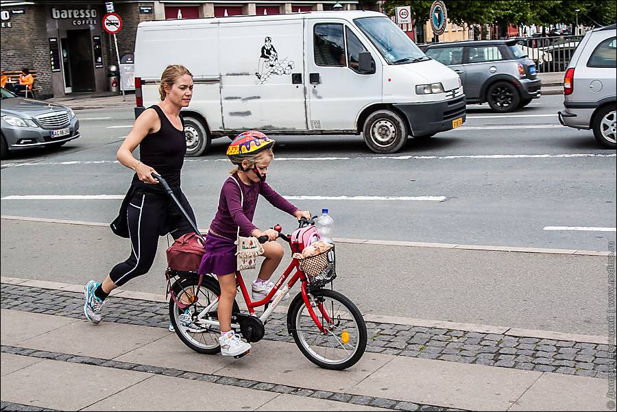 Как научить ребенка кататься на велосипеде — советы родителям