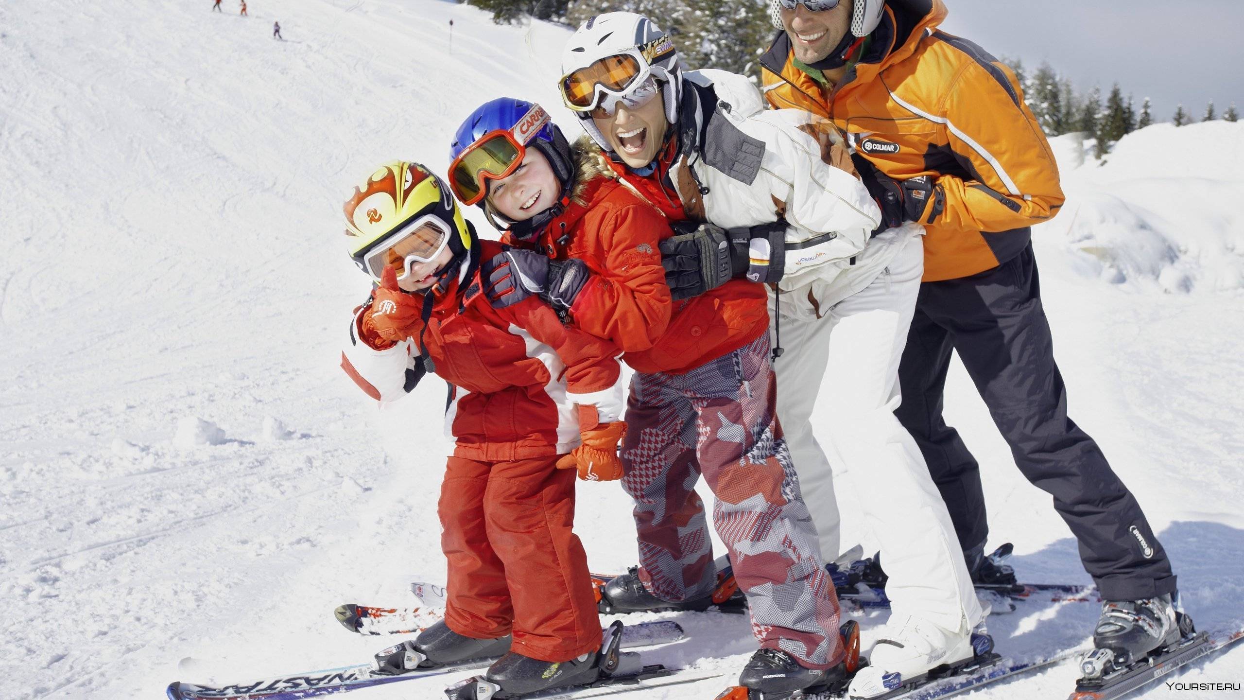 Как выбрать лыжи ребенку по росту: горные и беговые