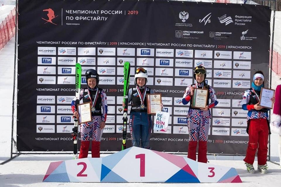 Ливинская и бондарь - чемпионы россии по ски-кроссу -