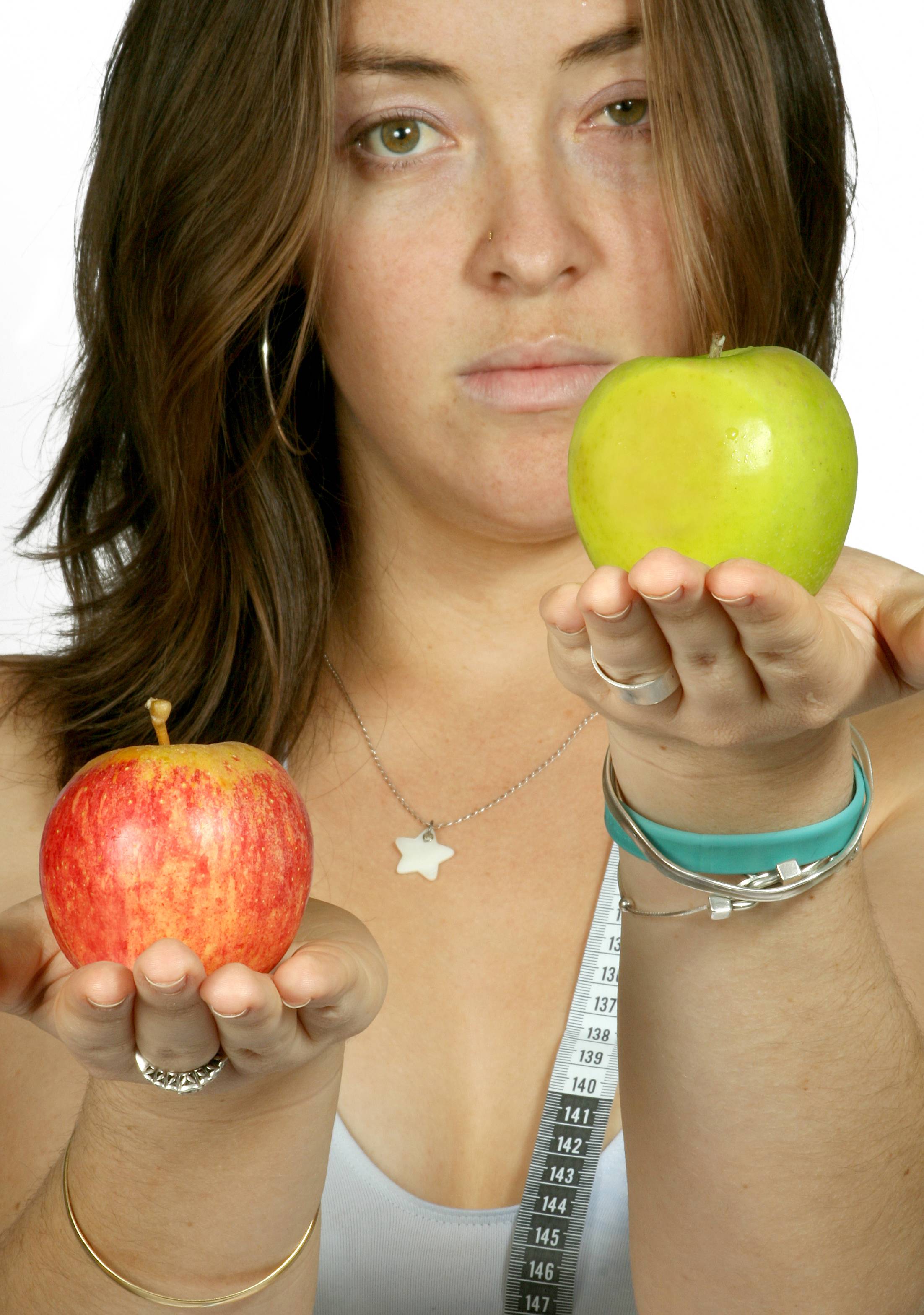 Если есть яблоки похудеешь. Яблочная диета. Диета на яблоках. Яблочная диета для похудения. Похудение с помощью яблок.