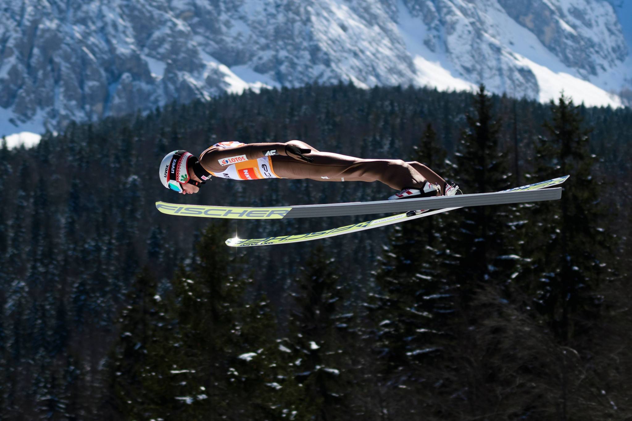 Прыжки на лыжах с трамплина - описание, суть и основные правила | 1xmatch