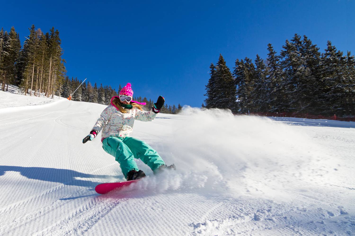 На лыжах, но не в сочи: 11 отличных горнолыжных курортов россии - блог onetwotrip