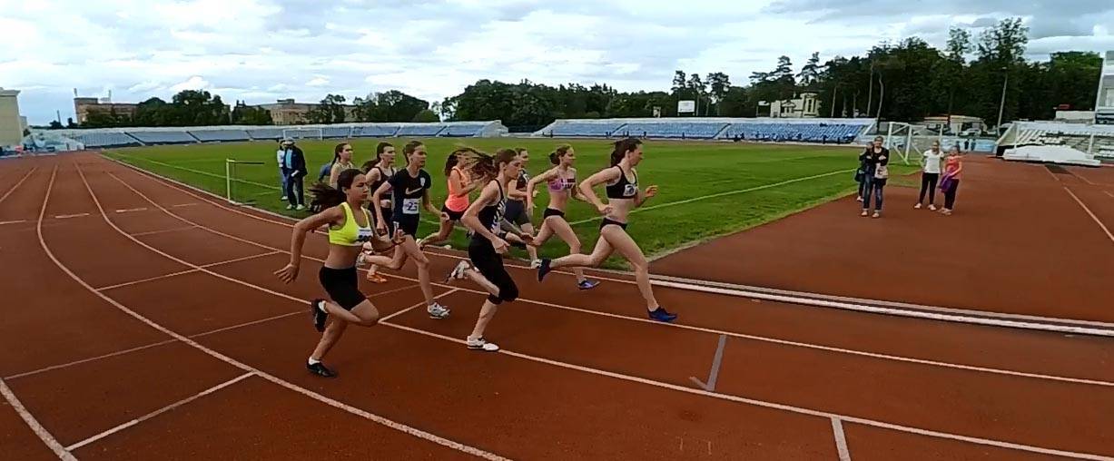 Бег на средние дистанции: виды и техника, характеристика, методика обучения, правила тренировки, план, программа