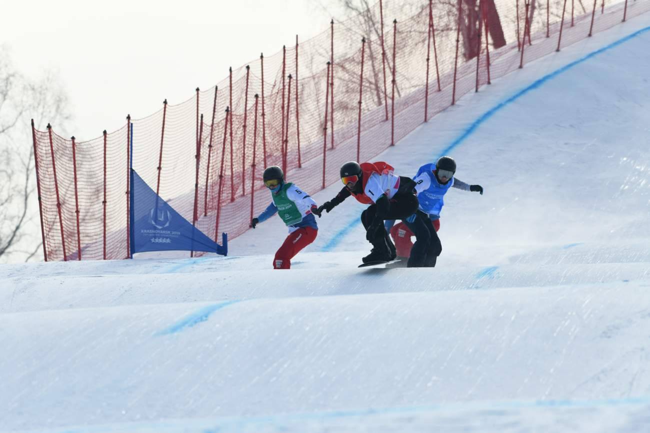 Сноуборд на зимней универсиаде - snowboarding at the winter universiade