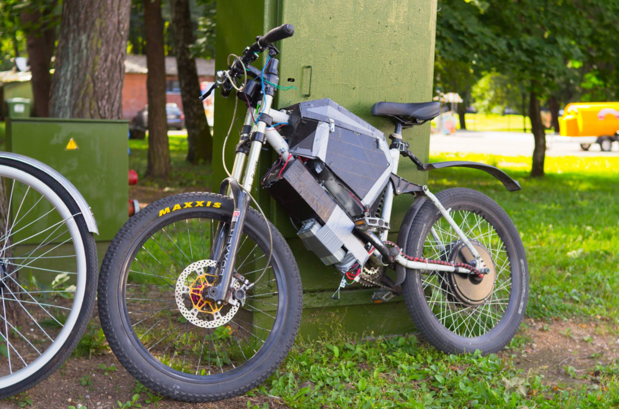 Электропривод на велосипед с аккумулятором в комплекте, самодельные приводы для колеса, видео