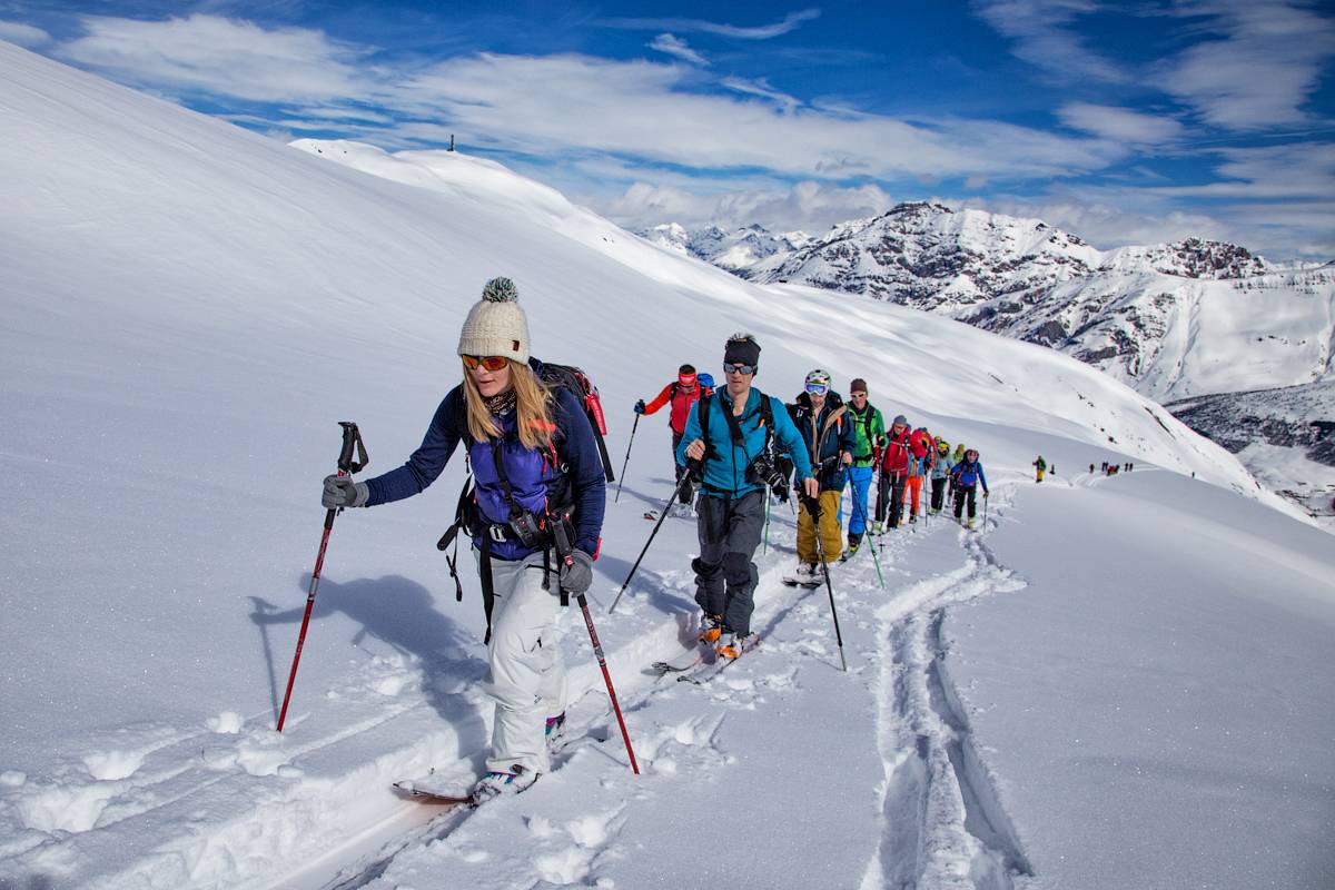 Техника лыжных ходов - виды, подготовка, как тормозить